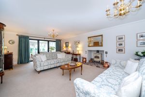 Sitting Room- click for photo gallery